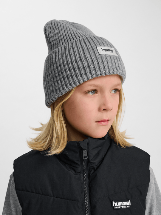 hummel hmlJR HEAVY RIB KNIT BEANIE - GREY MELANGE | Torgunns Barneklær AS