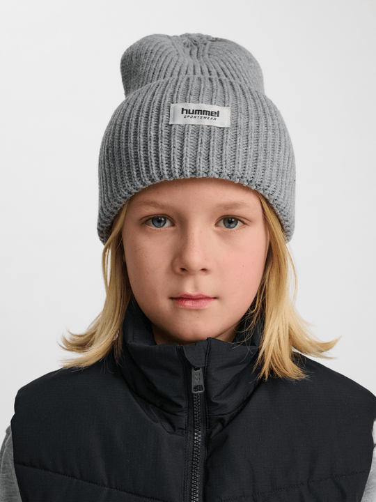 hummel hmlJR HEAVY RIB KNIT BEANIE - GREY MELANGE | Torgunns Barneklær AS
