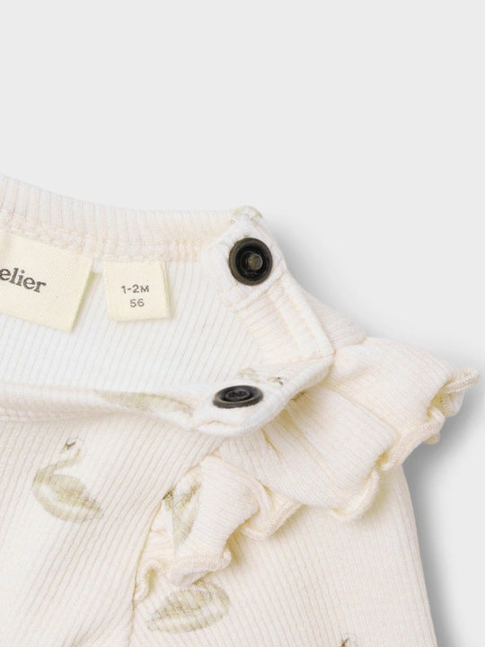 Lil' Atelier Baby GAVO EKO LS SLIM BODY NOOS - Pastel Parchment | SWAN | Torgunns Barneklær AS