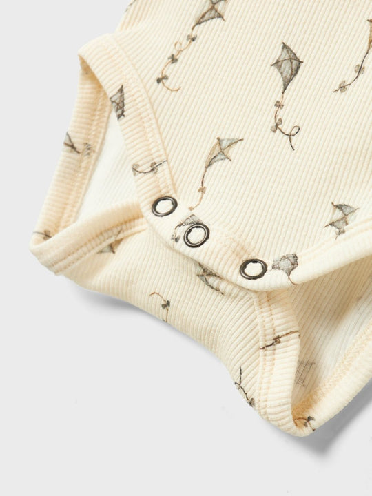 Lil' Atelier BABY GAVO ELM LS SLIM BODY NOOS - Turtledove Kites | Torgunns Barneklær AS