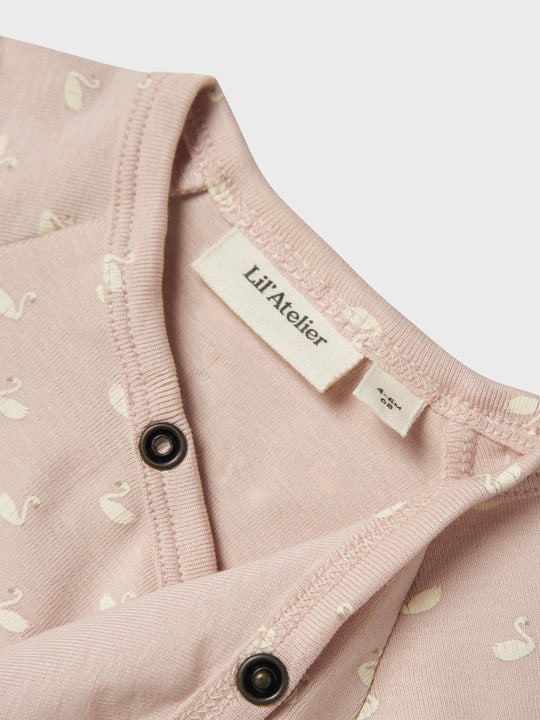 Lil' Atelier Baby GAYO LS SLIM WRAP BODY - Peach Whip | Torgunns Barneklær AS