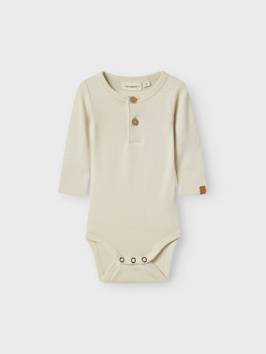 Lil' Atelier Baby GAYO SAR LS SLIM BODY - Turtledove | Torgunns Barneklær AS