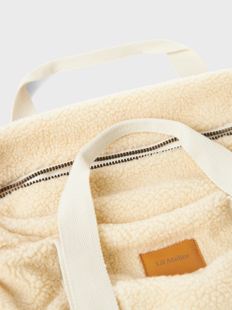 Lil' Atelier Baby NIGO SHERPA MOMMY BAG - Turtledove | Torgunns Barneklær AS