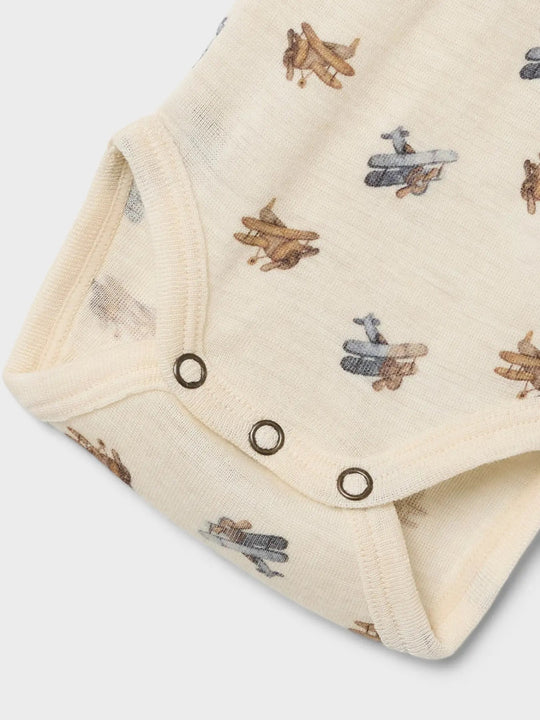 Lil' Atelier Baby WOOL NALU LS SLIM BODY NOOS - Turtledove Melange | Airplane | Torgunns Barneklær AS
