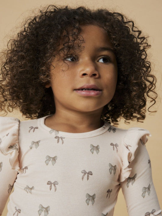 Lil' Atelier Mini GAVO EKO LS SLIM TOP NOOS - Silver Peony | BOW | Torgunns Barneklær AS