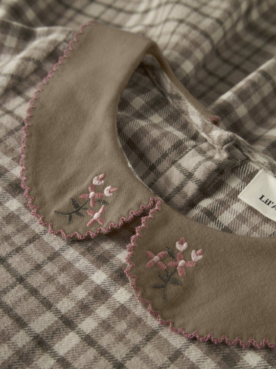 Lil' Atelier Mini REBEL LS DRESS - Sepia Tint | Torgunns Barneklær AS