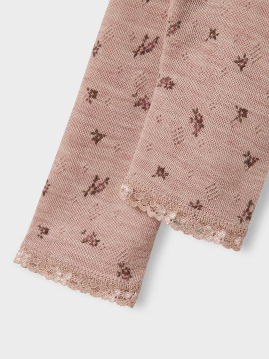 name it baby WANG WOOL NEEDLE LEGGING NOOS - Shadow Gray | Small flowers | Torgunns Barneklær AS