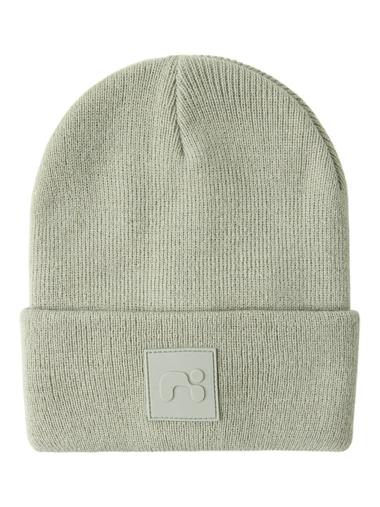 name it mini MALIK KNIT BEANIE BADGE - Seagrass | Torgunns Barneklær AS