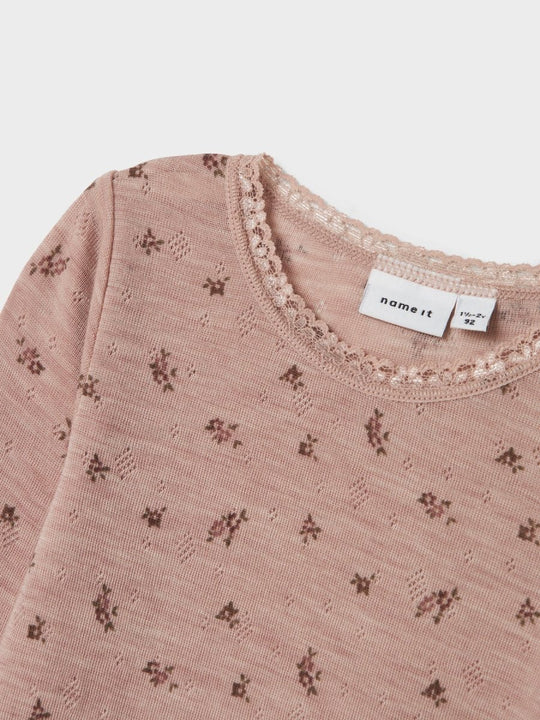 name it mini WANG WOOL NEEDLE LS BODY - Shadow Gray | Small flowers | Torgunns Barneklær AS