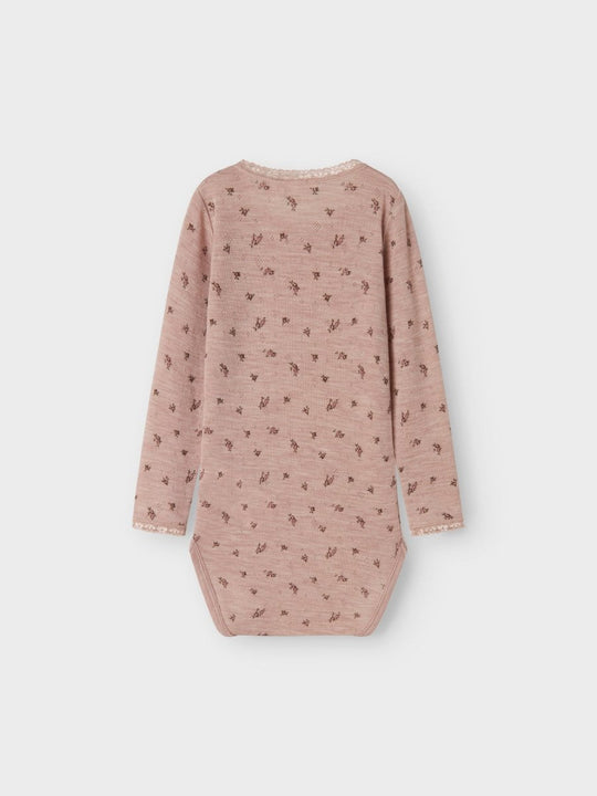 name it mini WANG WOOL NEEDLE LS BODY - Shadow Gray | Small flowers | Torgunns Barneklær AS