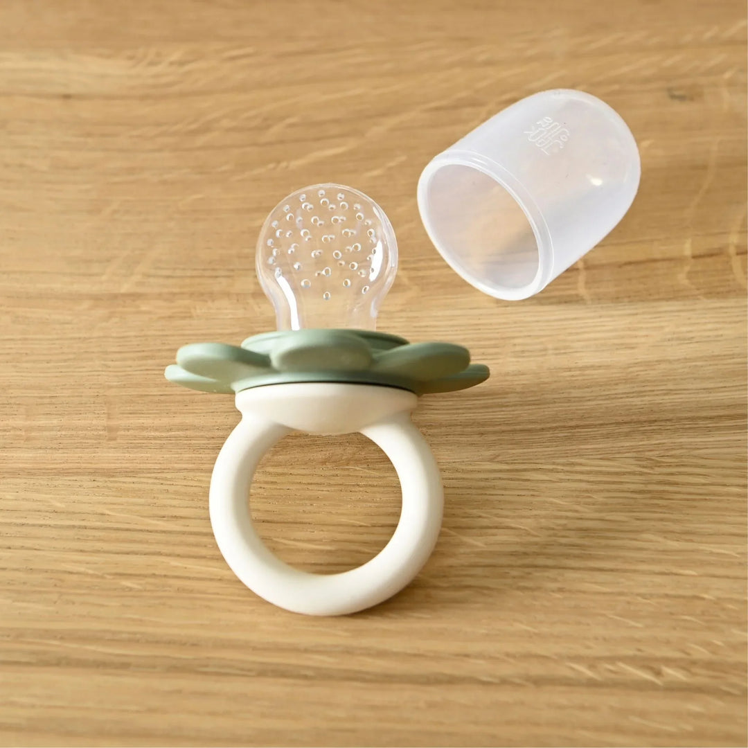 Jack o Juno | Poppy Fruit Feeder - Cream &amp; Sage