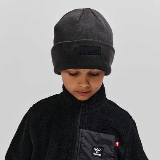 hummel ARCHIE BEANIE - OBSIDIAN