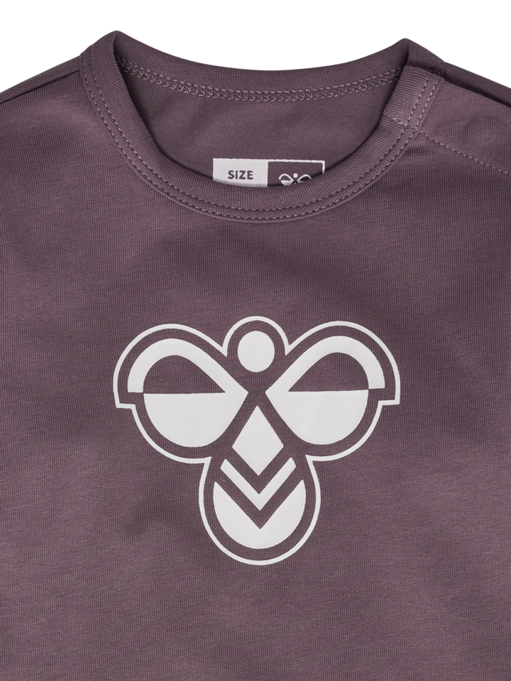 hummel Mini Logo Body – Black Plum