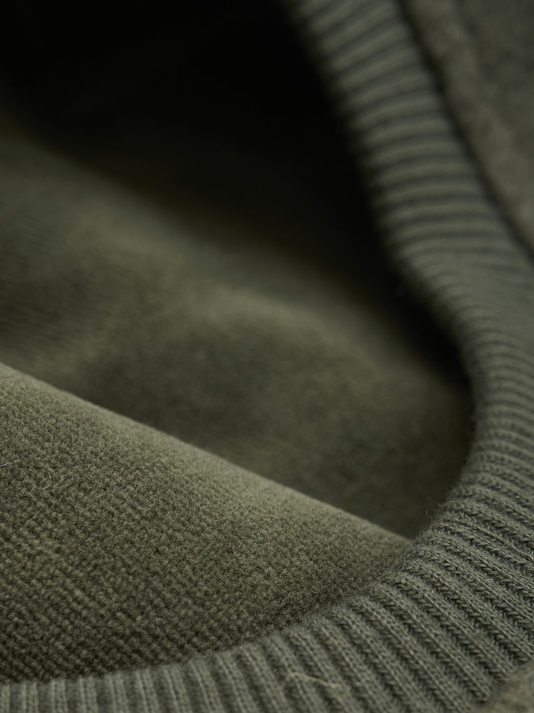 HUTTEliHUT | Balaclava Wool Alpaca Pompoms - Beetle