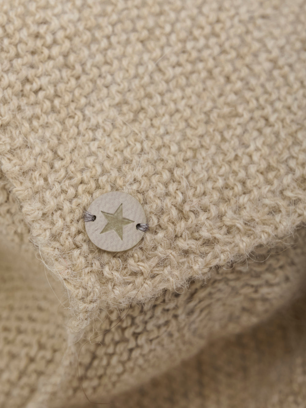HUTTEliHUT | Bonnet Wool Knit Alpaca Pompom - Camel Melange