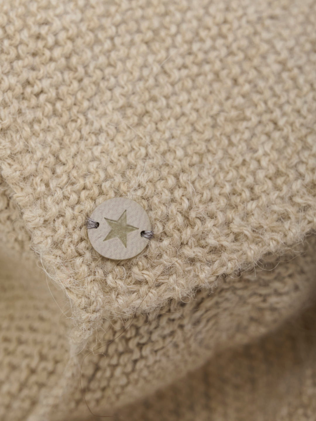 HUTTEliHUT | Bonnet Wool Knit Alpaca Pompom - Camel Melange