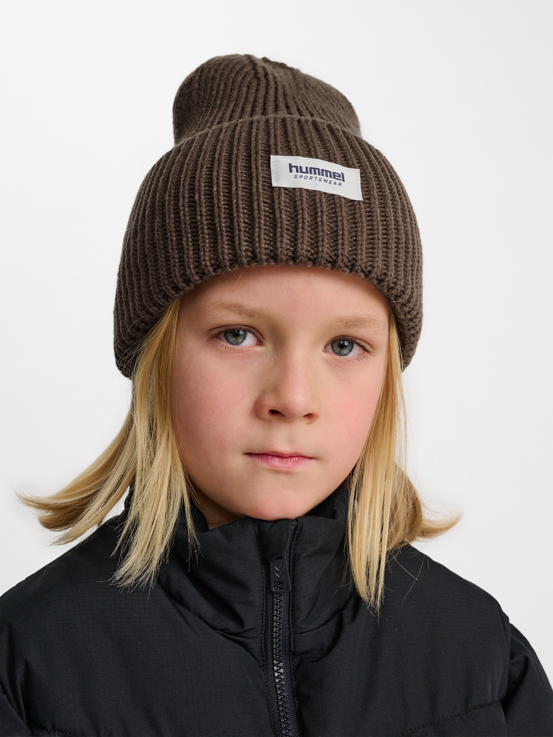 hummel hmlJR HEAVY RIB KNIT BEANIE - PEPPERCORN - Torgunns Barneklær AS
