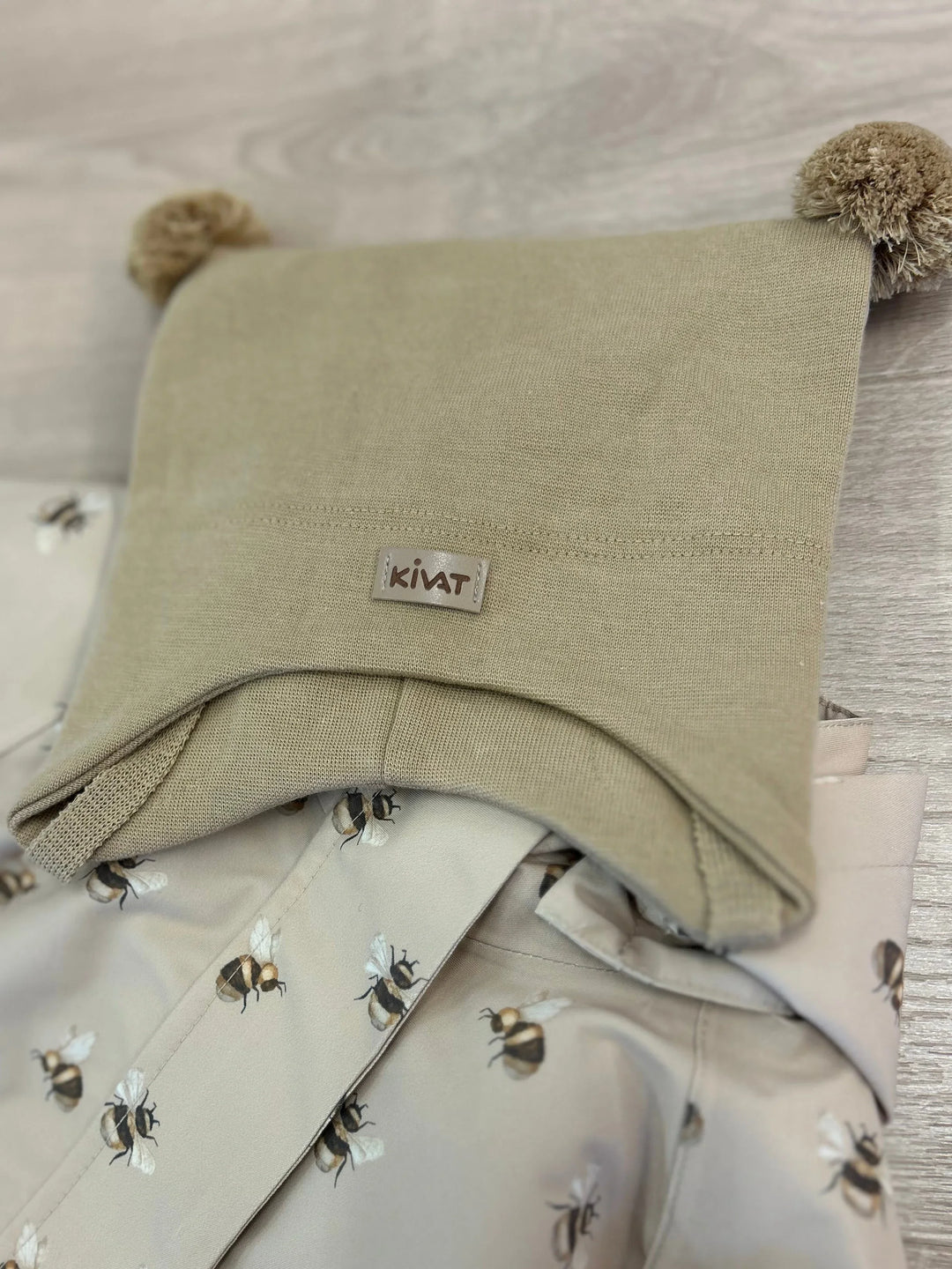 Kivat | Vårlue m/vindstopper - Lys Beige