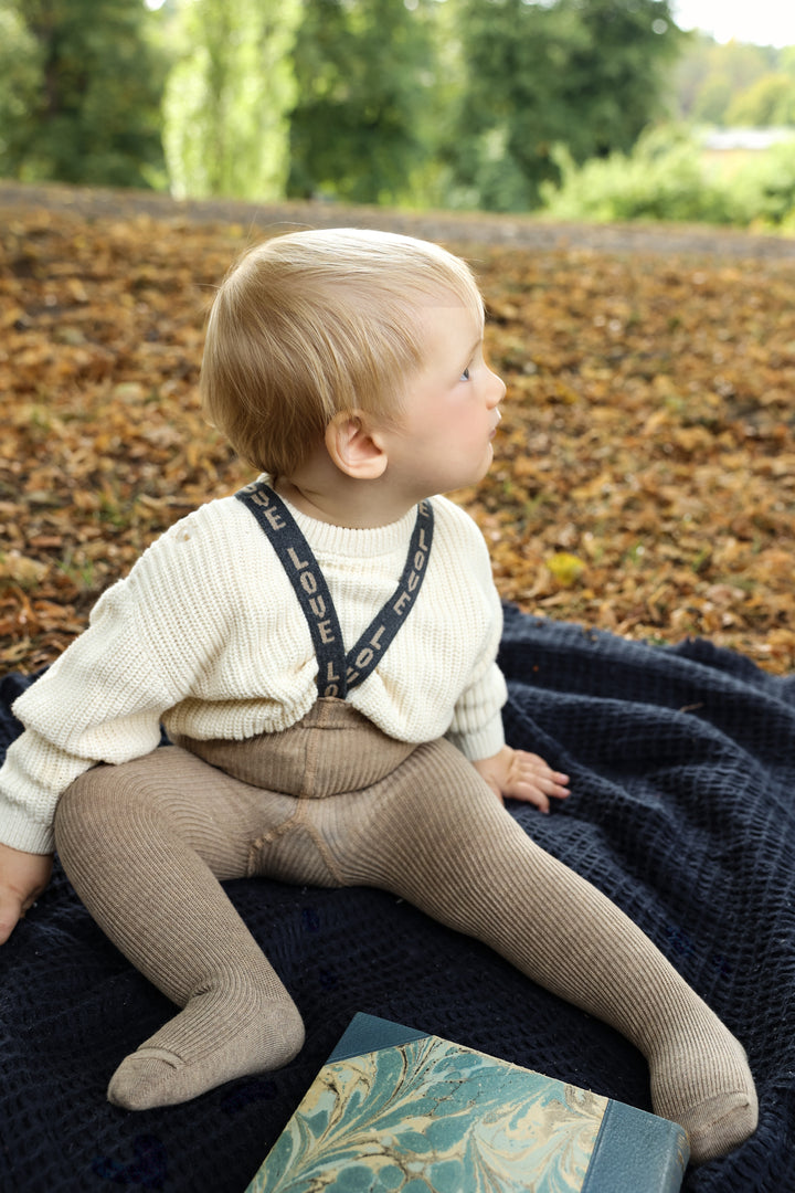 Silly Silas® | Classic strømpebukse med seler – Peanut Blend Patterned