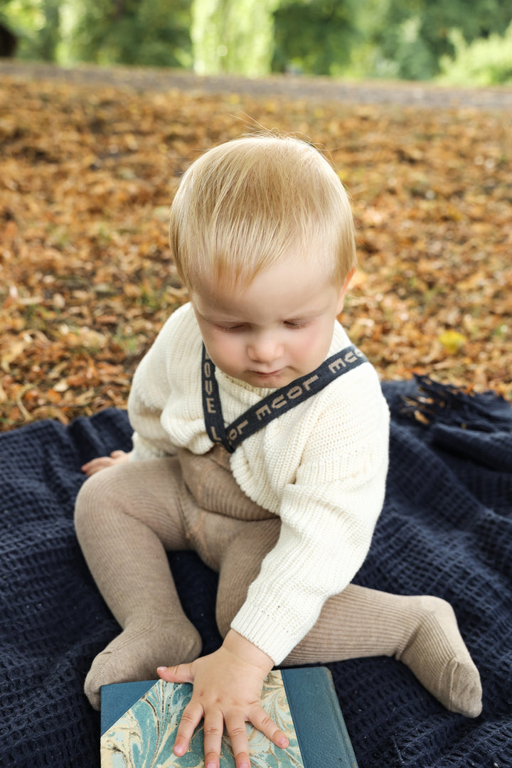 Silly Silas® | Classic strømpebukse med seler – Peanut Blend Patterned