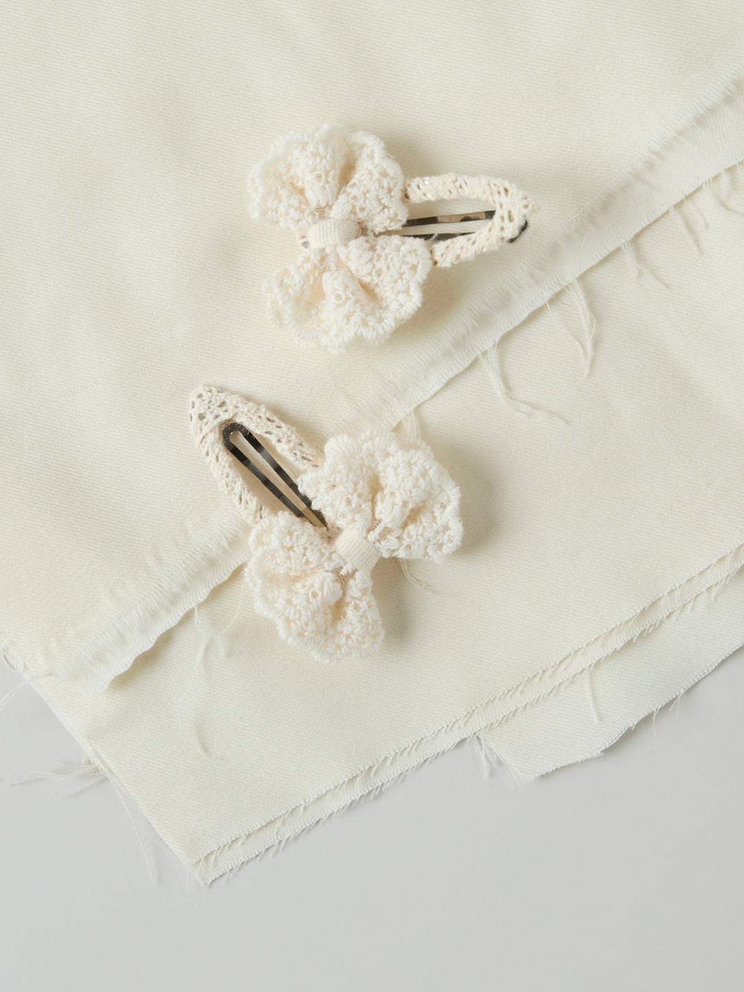 name it mini OLENA 2PK HAIRCLIP - Cloud Dancer - Torgunns Barneklær AS