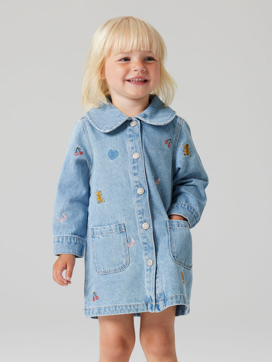 name it mini LILI EMB DENIM DRESS - Light Blue Denim - Torgunns Barneklær AS