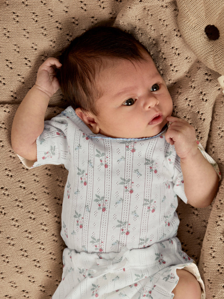 Lil Atelier Baby RACHELLO DUNA SLIM body - Coconut Milk | Strawberry