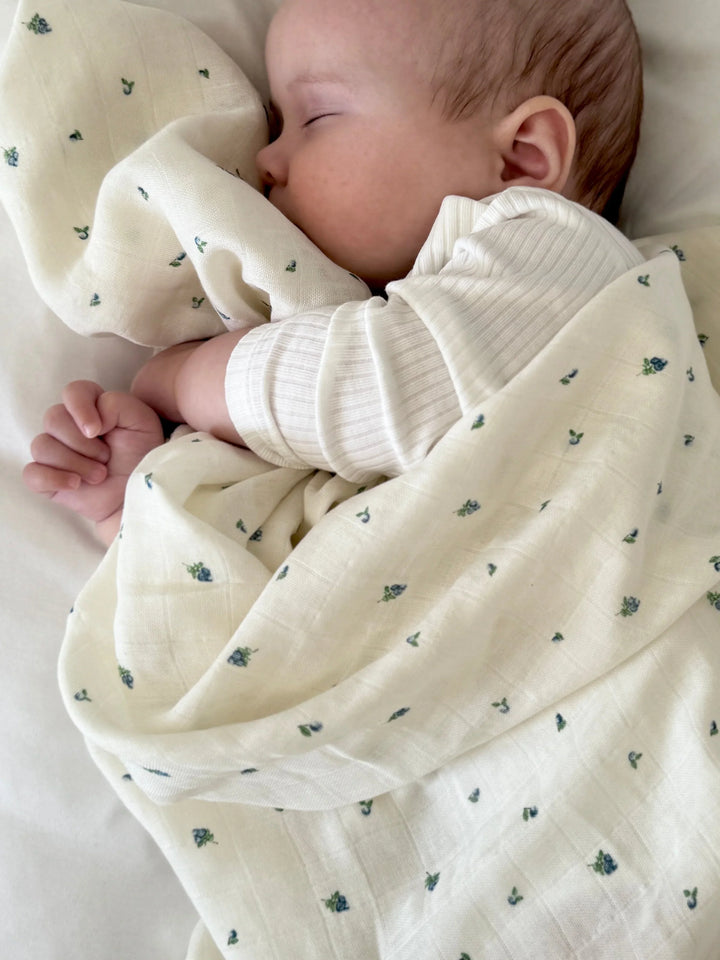 Jack o Juno | Muslin Blanket - Berry Blue