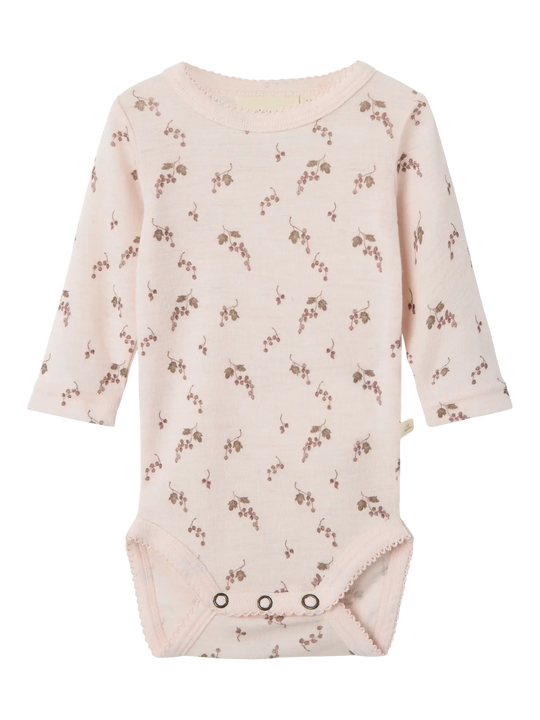 Lil' Atelier Baby WOOL NOEL NIA LS SLIM BODY NOOS - Morganite | BERRY - Torgunns Barneklær AS