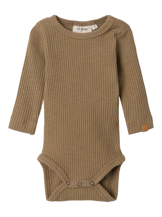 Lil' Atelier BABY RAJO MAB LS SLIM BODY - Petrified Oak