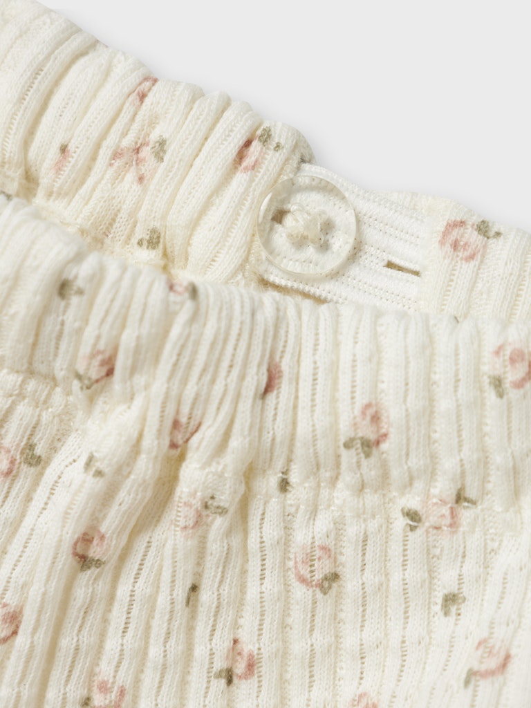 Lil' Atelier Baby HULLA HUA SHORTS - Coconut Milk - Torgunns Barneklær AS