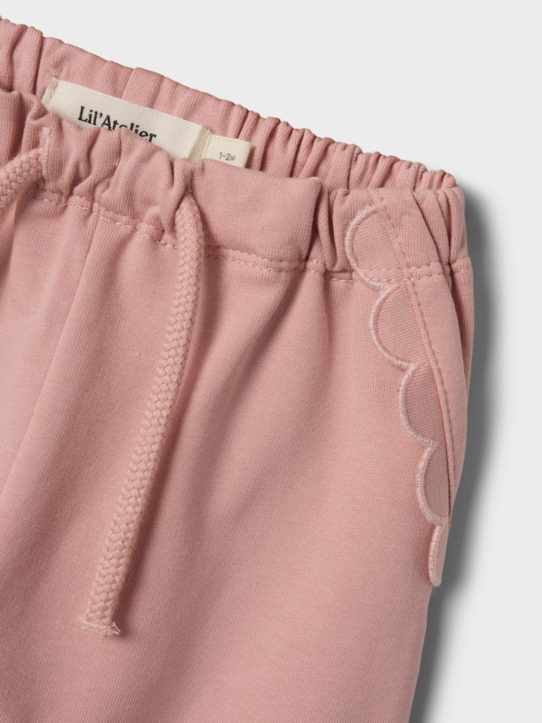 Lil' Atelier Baby OMADS LOOSE SWEAT PANT - Misty Rose - Torgunns Barneklær AS