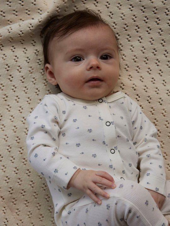 Lil' Atelier BABY LAGO MIO LS SUIT  - Coconut Milk | Blueberry - Torgunns Barneklær AS