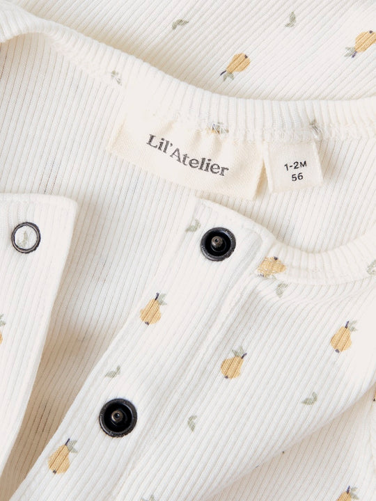 Lil' Atelier BABY LAGO MIO LS SUIT - Coconut Milk | Pear - Torgunns Barneklær AS