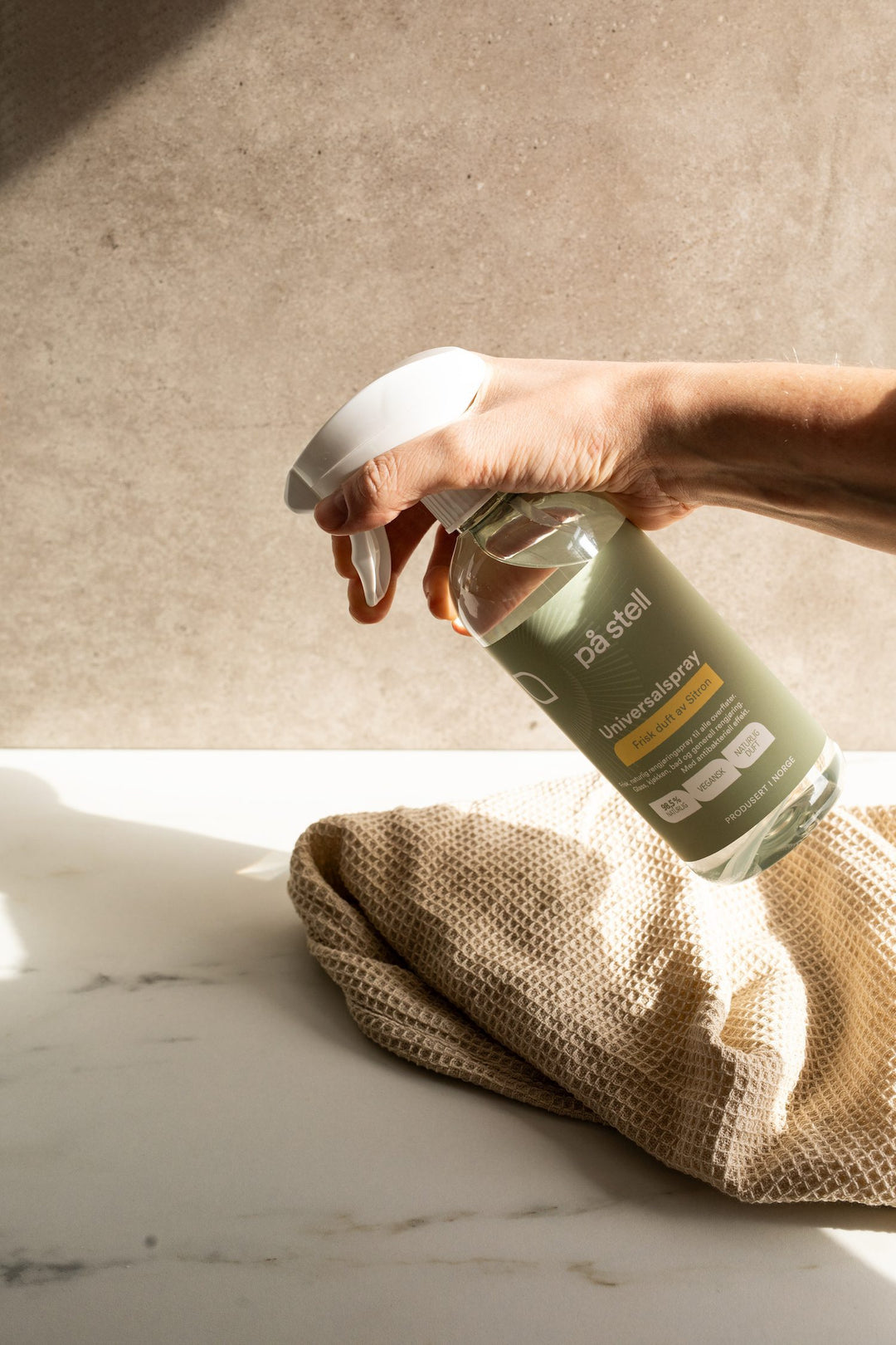 på stell | Universalspray m/Sitronduft Refill - Torgunns Barneklær AS