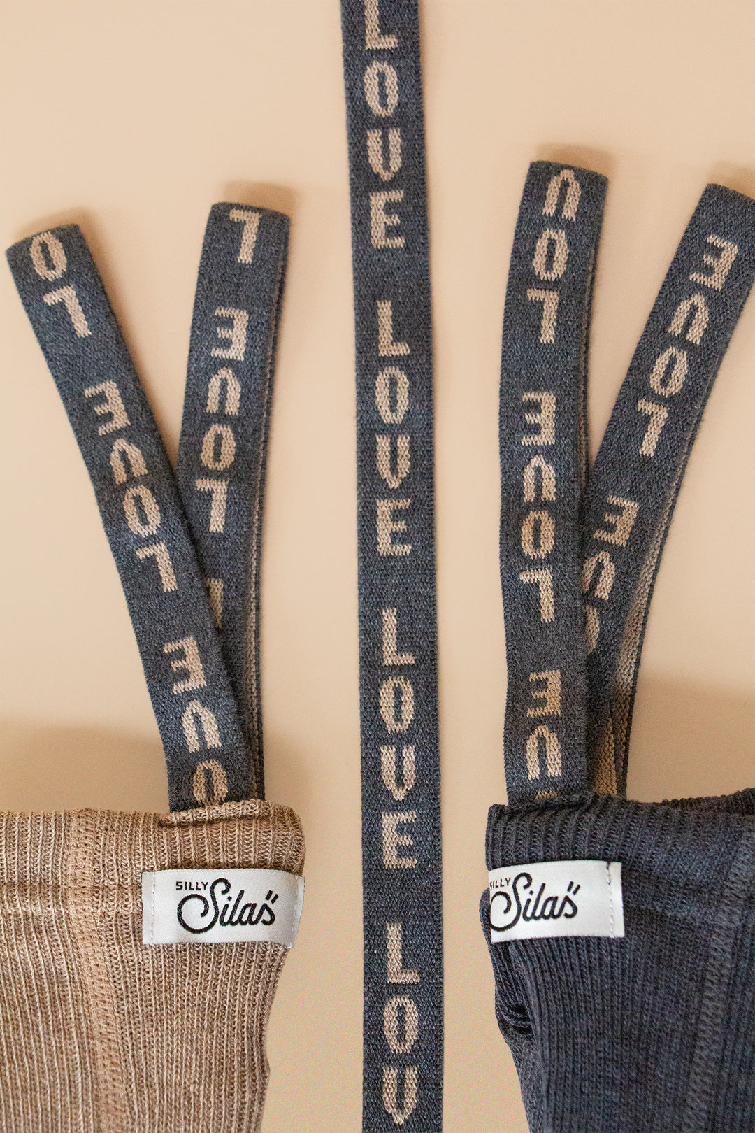 Silly Silas® | Classic strømpebukse med seler – Peanut Blend Patterned