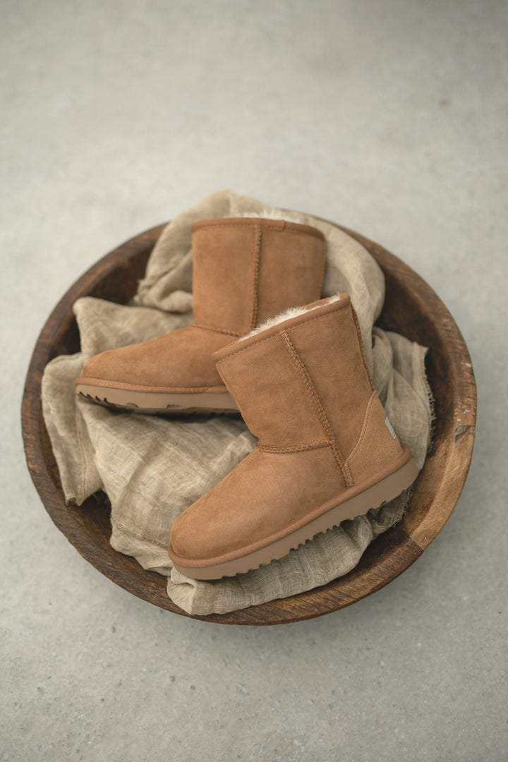 UGG Kids | Classic II – Chestnut