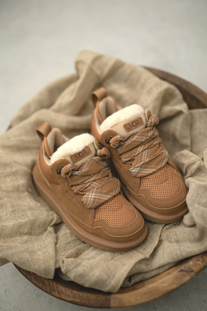UGG Kids | Lowmel – Chestnut