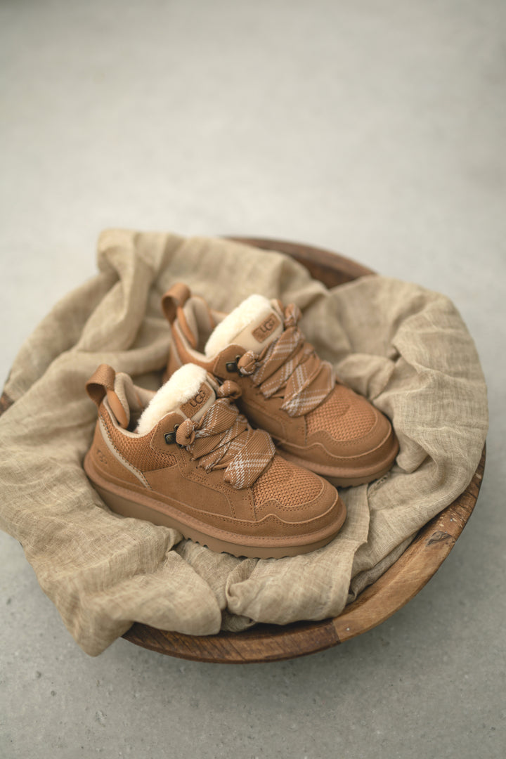 UGG Kids | Lowmel – Chestnut
