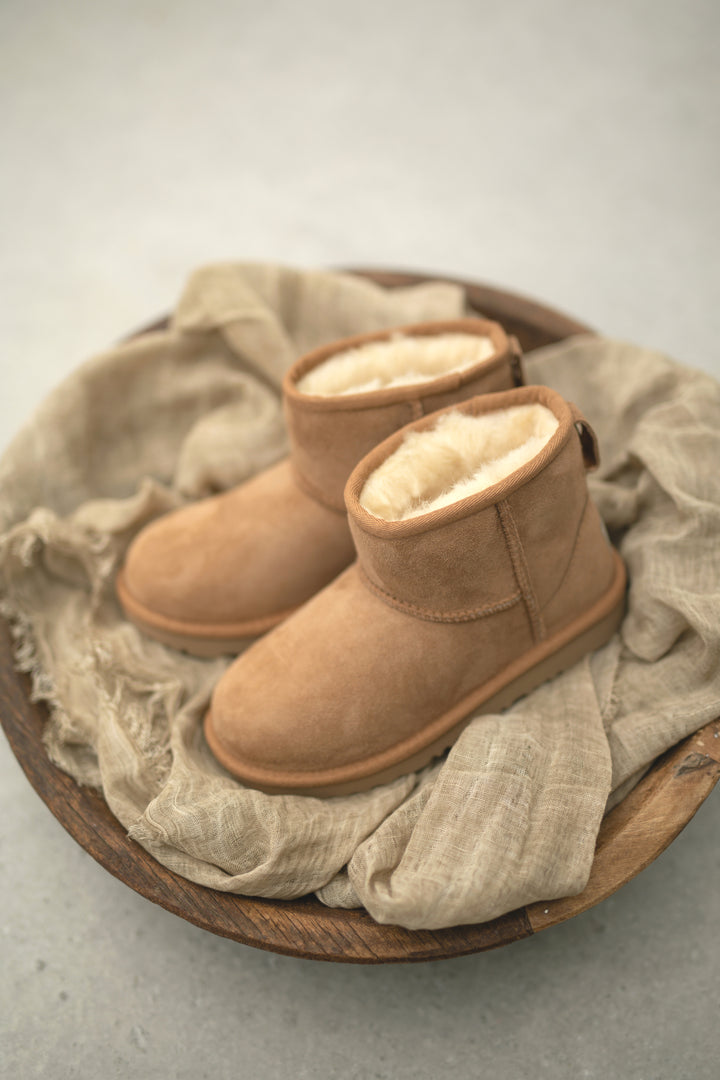 UGG Kids | Classic Mini II – Chestnut