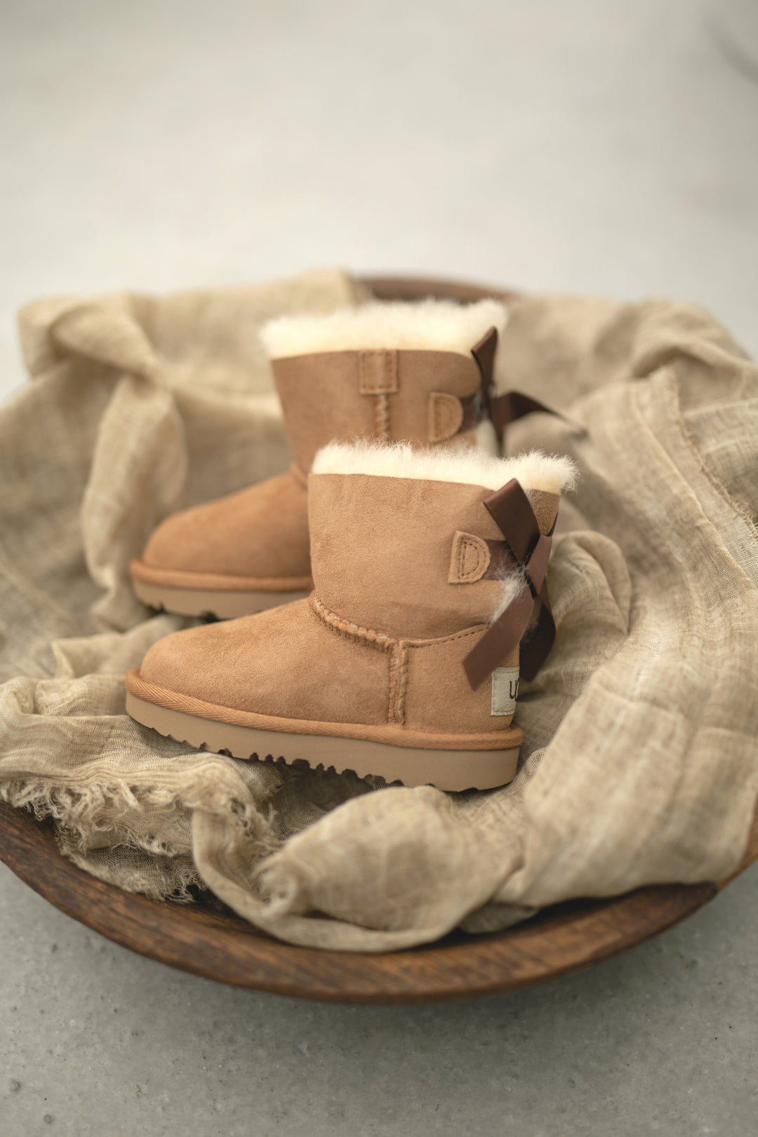UGG Toddler | Mini Bailey Bow II – Chestnut