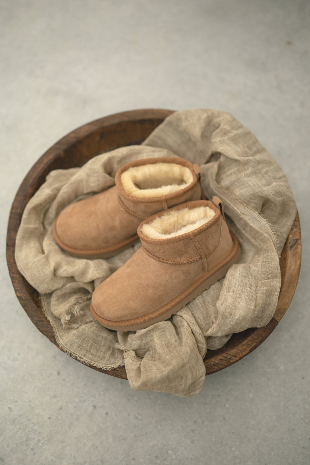 UGG Kids | Classic Ultra Mini – Chestnut