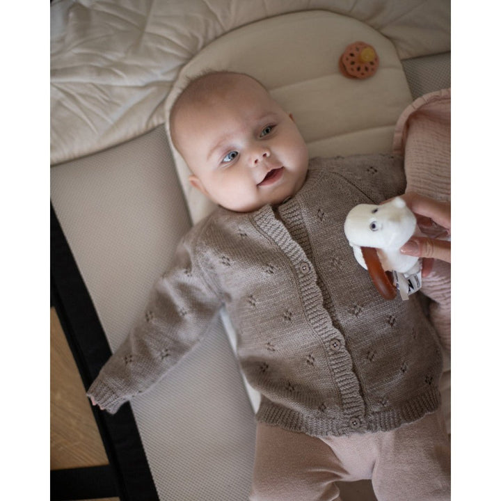 Easygrow Favn 2 Carrynest® – Trygg bærebag &amp; babynest til baby | Kordfløyel Ivory | Torgunns Barneklær AS