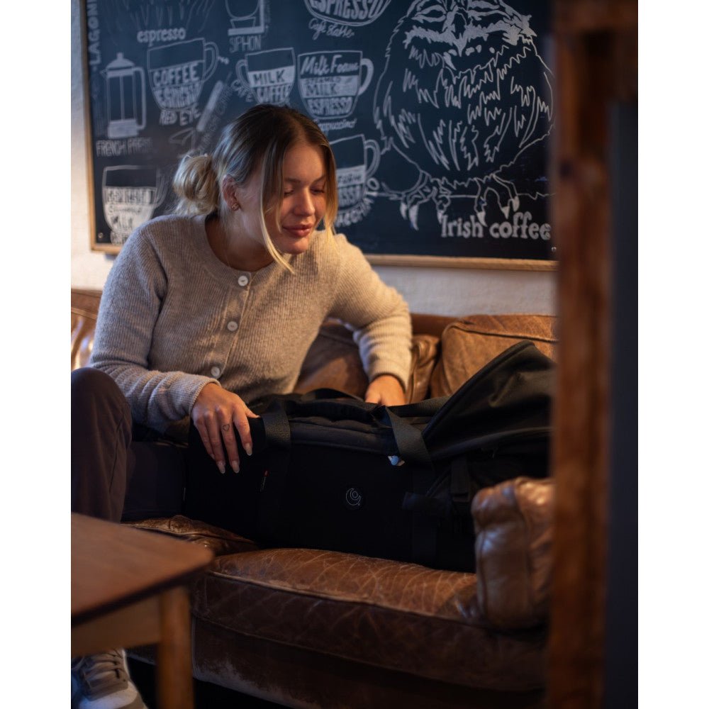 Easygrow Favn 2 Carrynest® – Trygg bærebag &amp; babynest til baby | Kordfløyel Ivory | Torgunns Barneklær AS