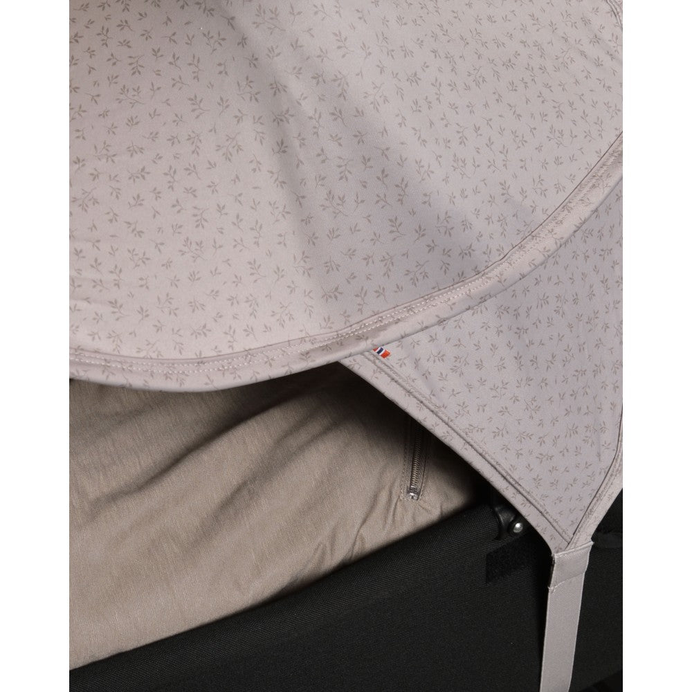 Easygrow | Solskjerm Caps - Sand Blomsterprint | Torgunns Barneklær AS