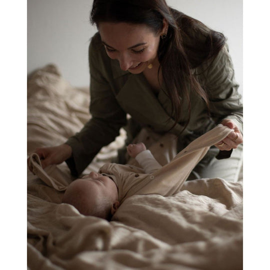 Easygrow | Swaddle Svøpepose - Hasselnøtt | Torgunns Barneklær AS