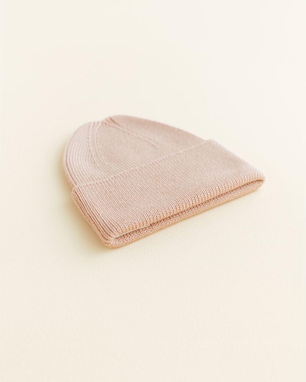 hvid | Beanie Fonzie Newborn - Apricot - Torgunns Barneklær AS