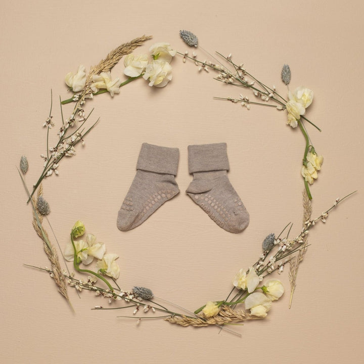 GoBabyGo | Anti - skli bambussokker – Sand | Torgunns Barneklær AS