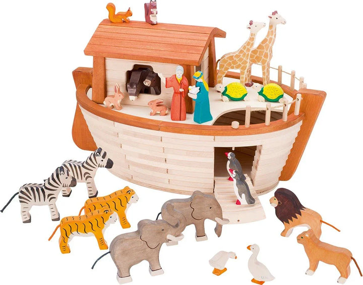 Tre Noahs ark leketøy med dyr og figurer for små barn, bærekraftig og utviklingsvennlig