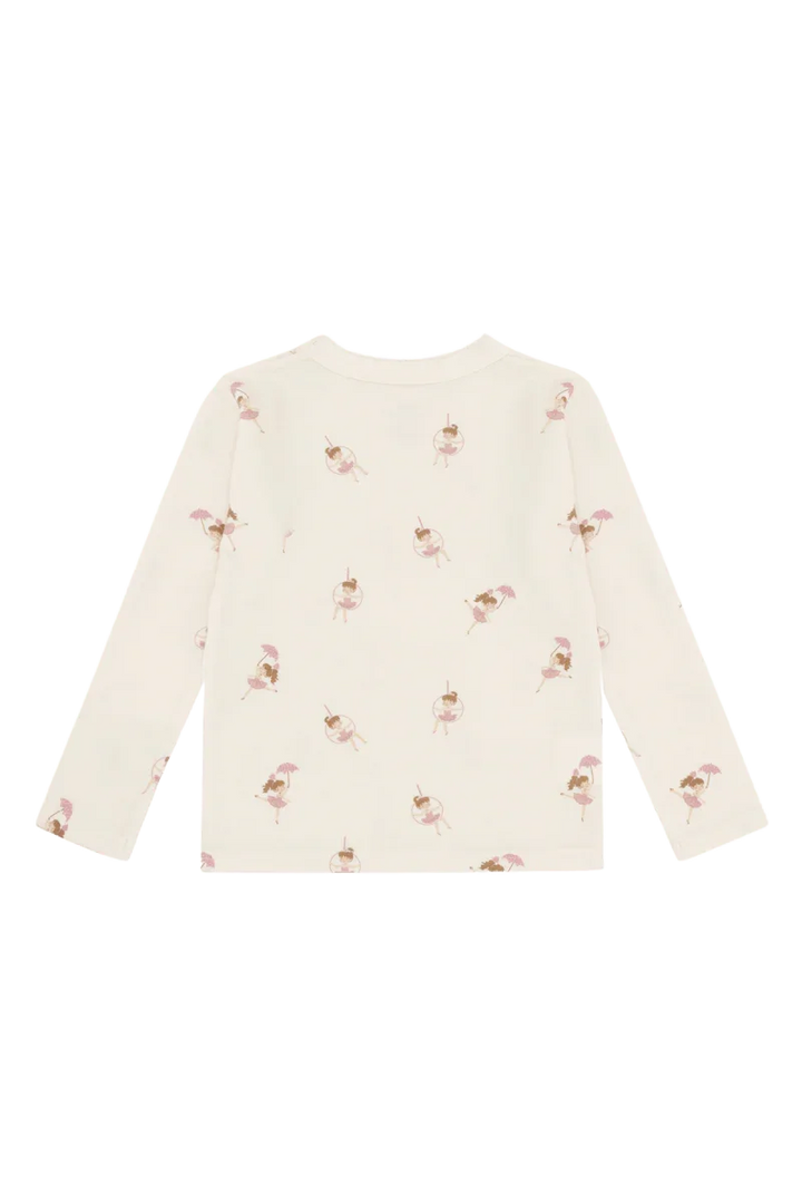 Hvit langærmet barnebluse med rosa ballerina-mønster, myk og søt for små jenter